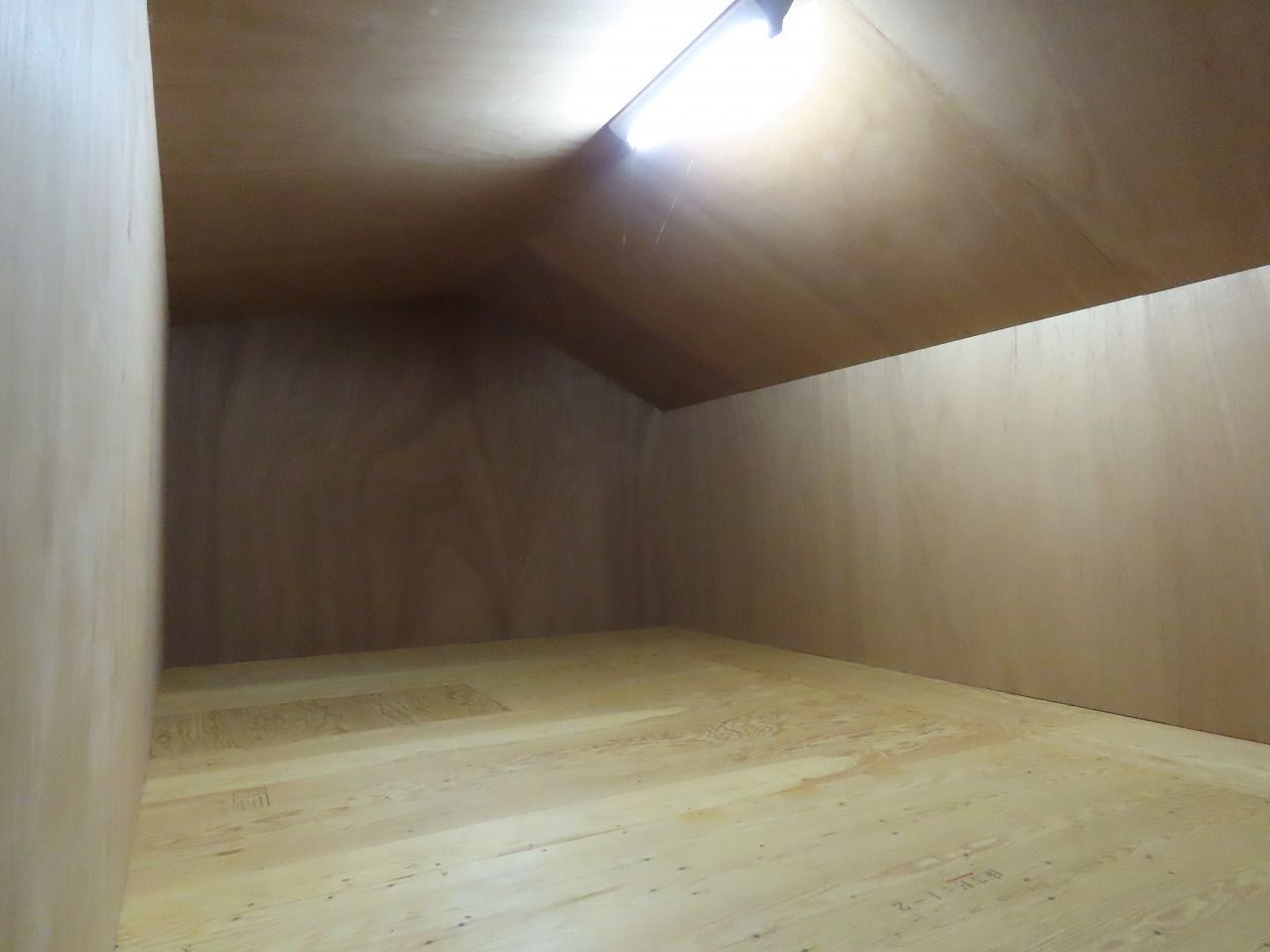 小屋裏収納