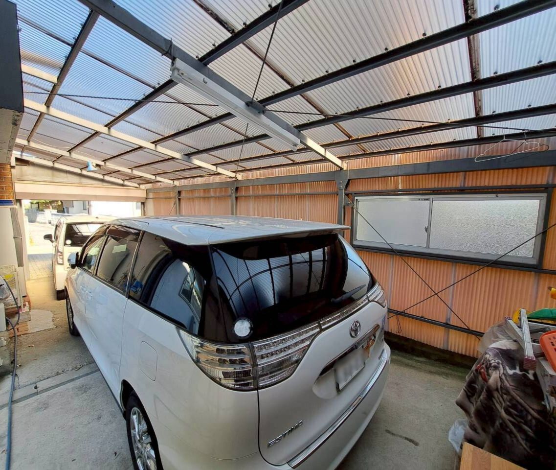 カーポート・倉庫の様子