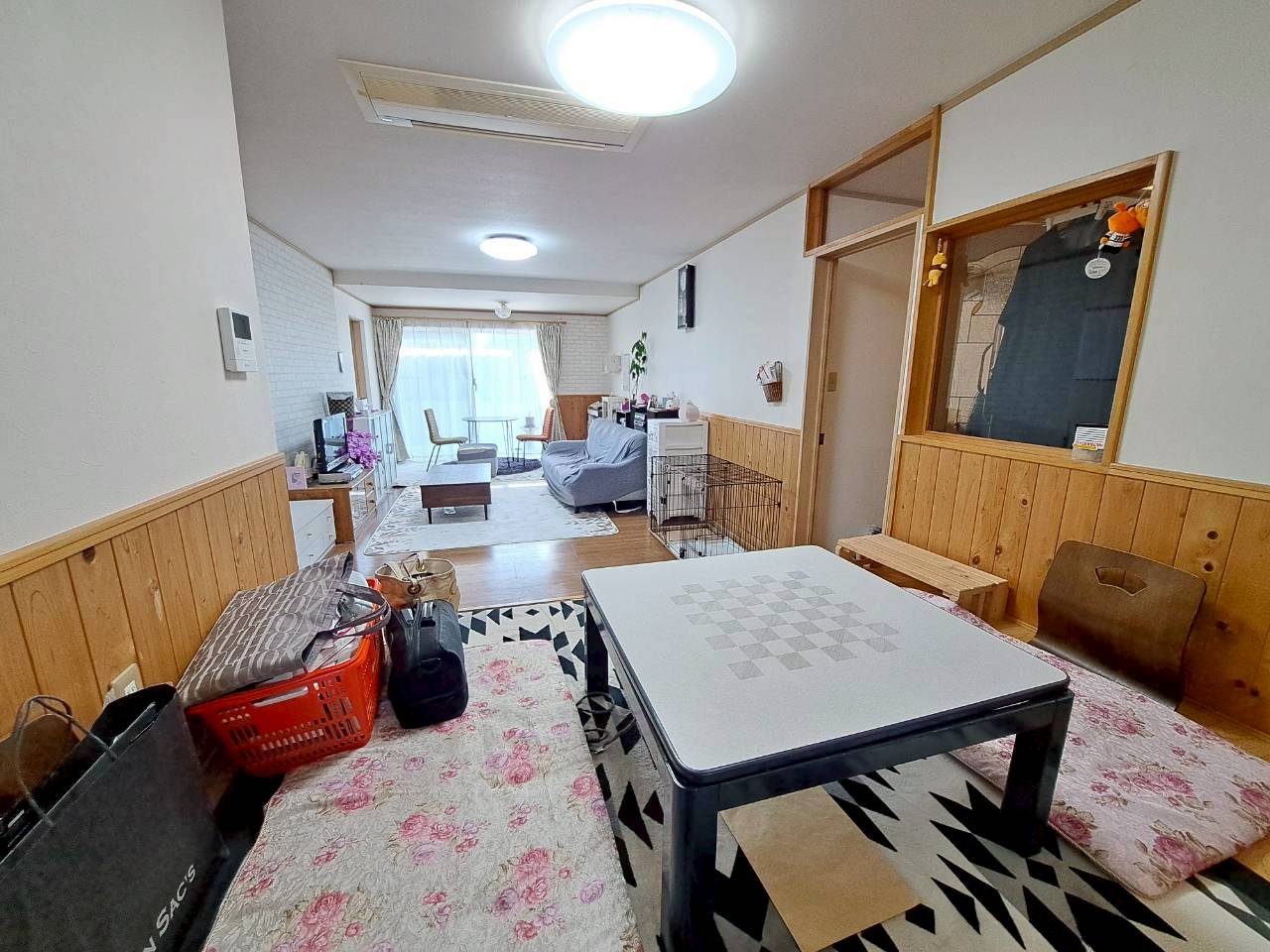 リビング(約12帖)