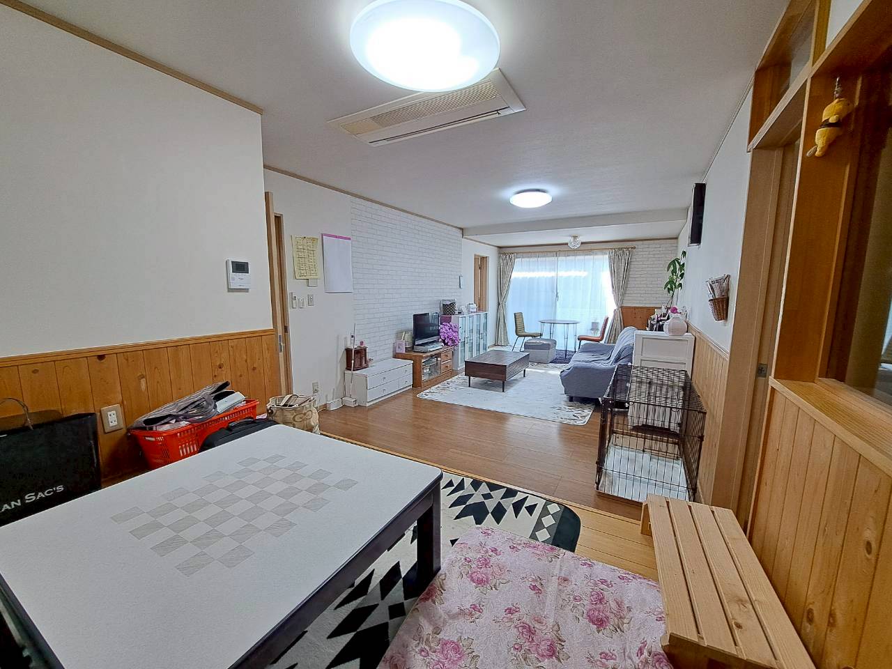 リビング(約12帖)