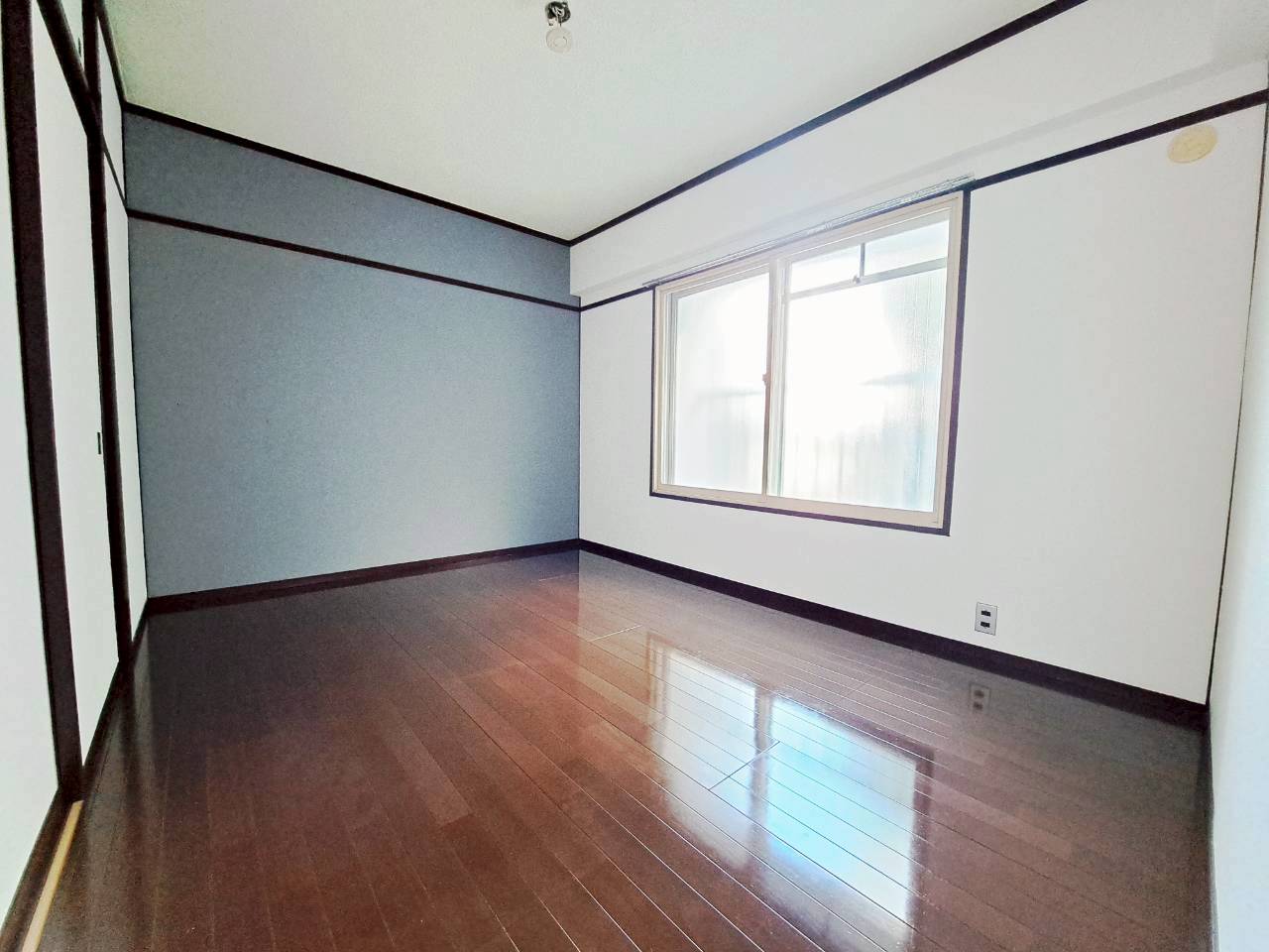 北側 洋室(約6帖)