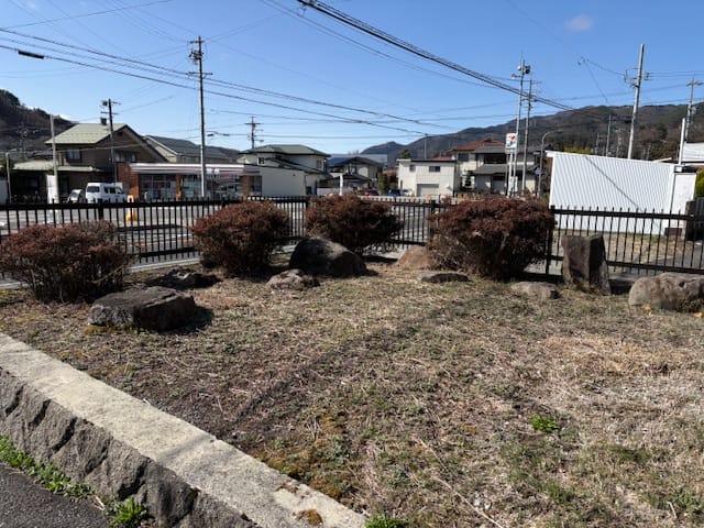 物件入口県道側を見る_1