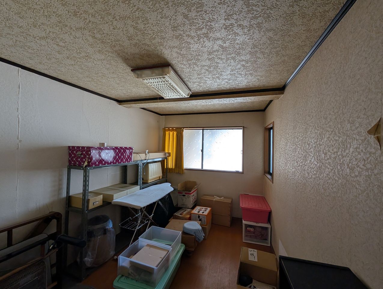 納戸に使ってます