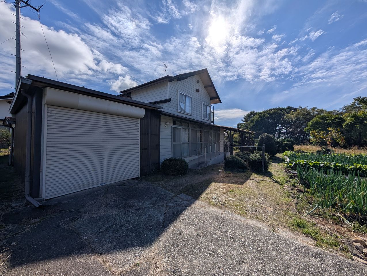 道はないけど車庫はある謎