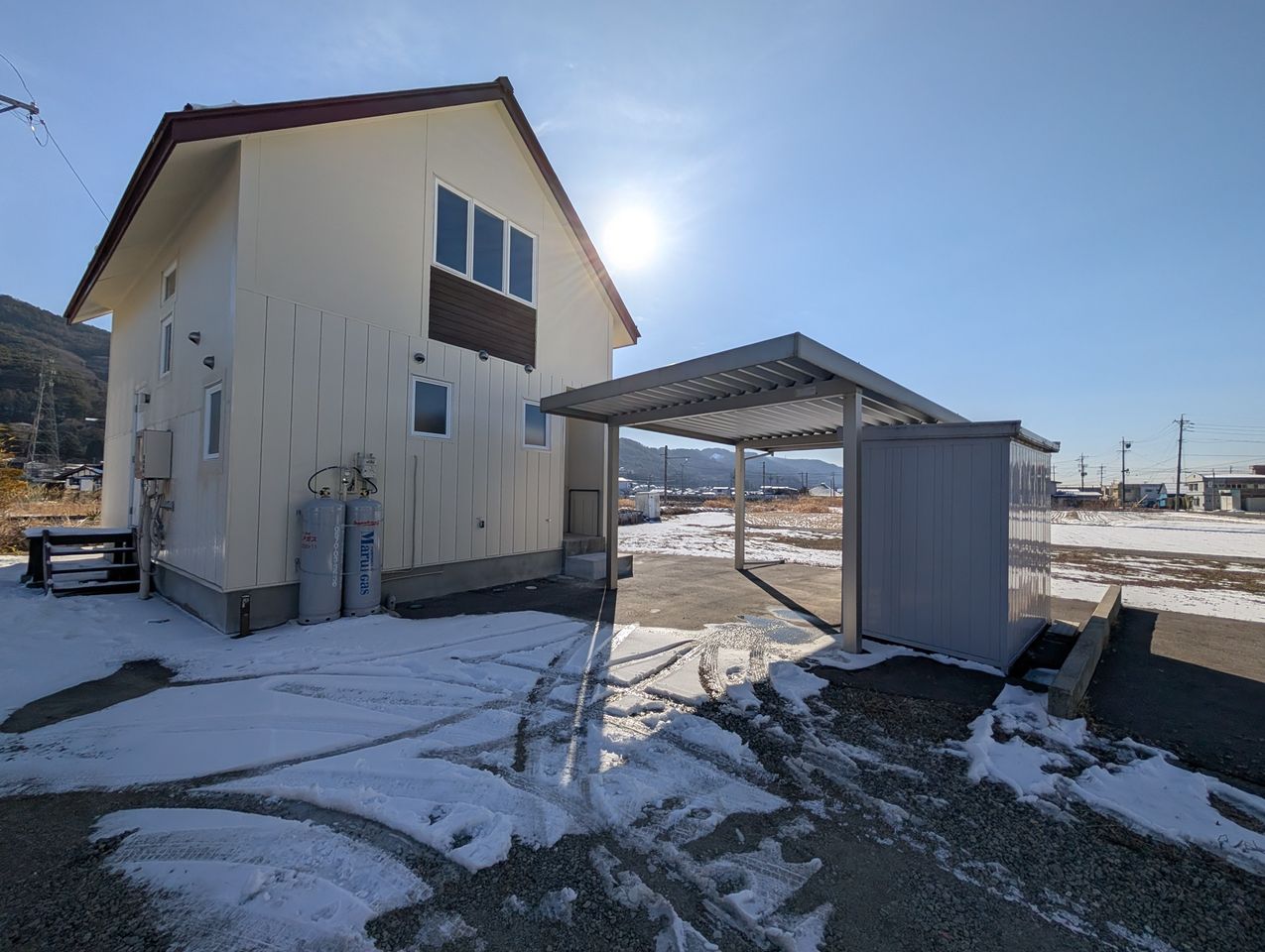 車下りてすぐ玄関イイ