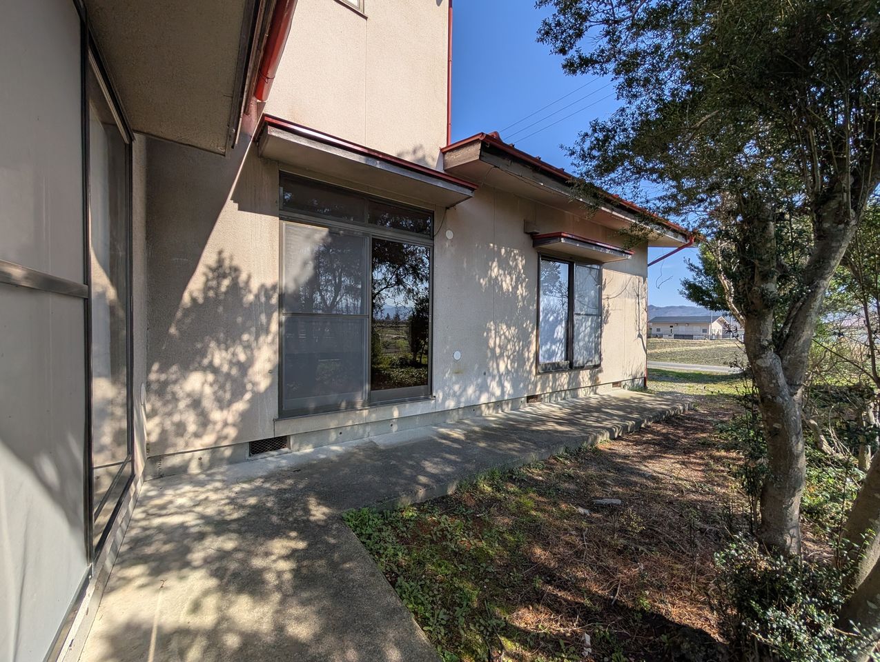 暑いより木陰が喜ばれる昨今のあづみ野