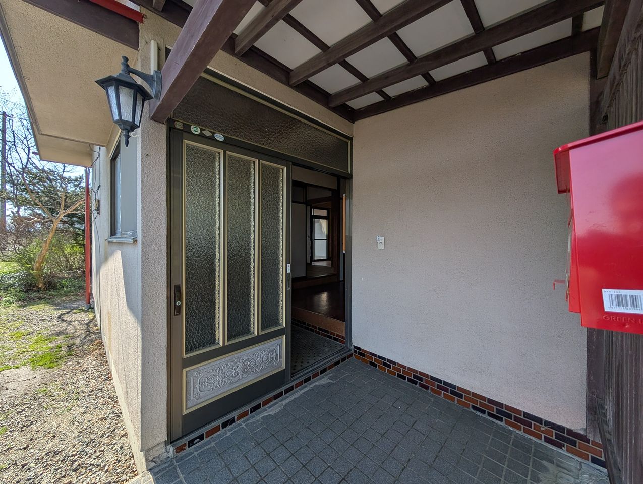 玄関も余裕あるし