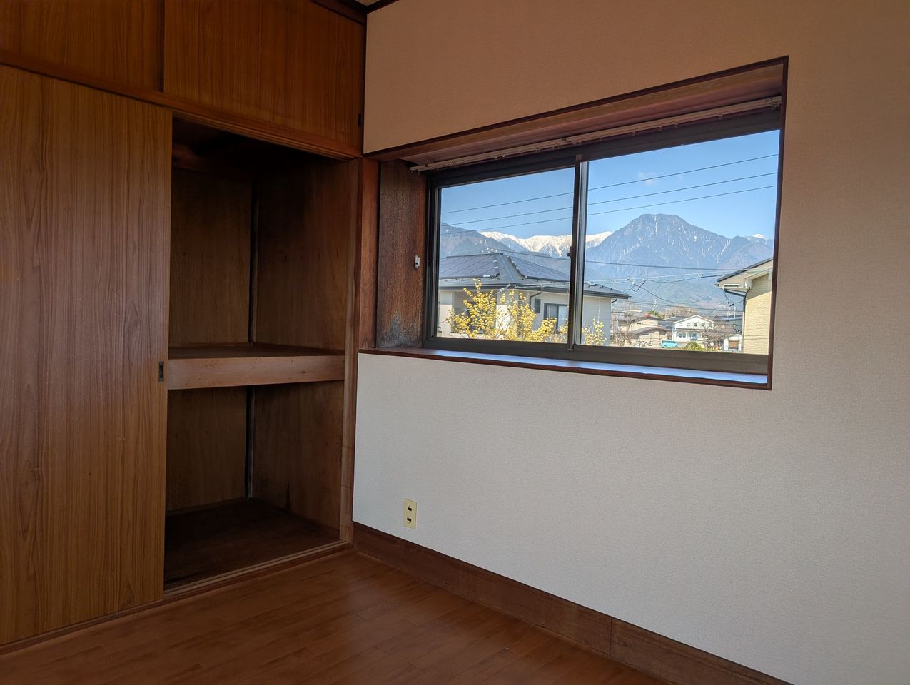 見えちゃう有明山を毎朝拝む