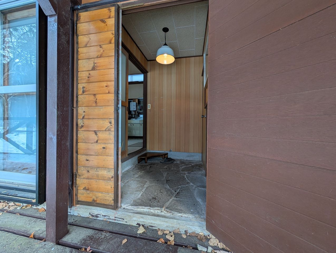 玄関開けて、夜が明ける