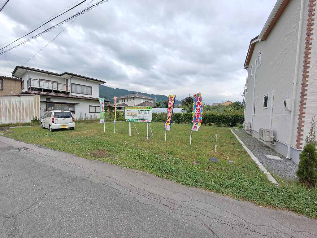南側より