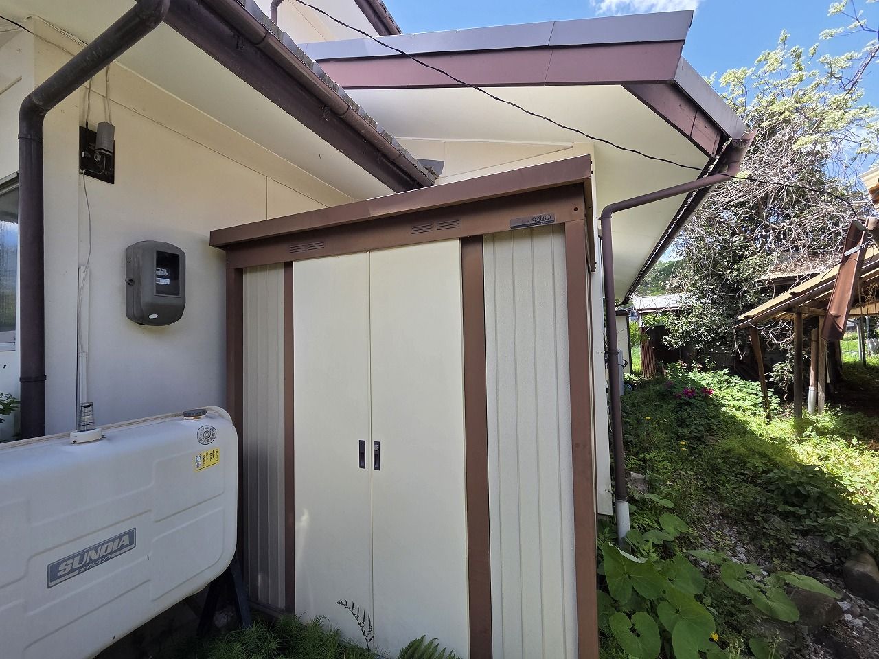 建物北側