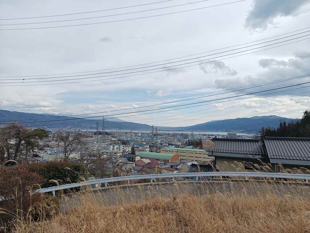 敷地より諏訪湖