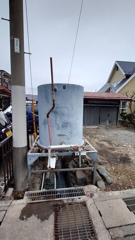 温泉タンク