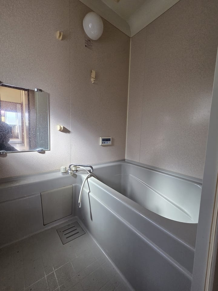 北側建物 お風呂