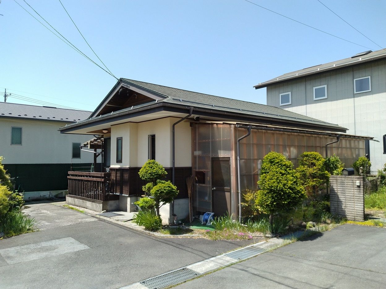 北側外観・外部物入あり