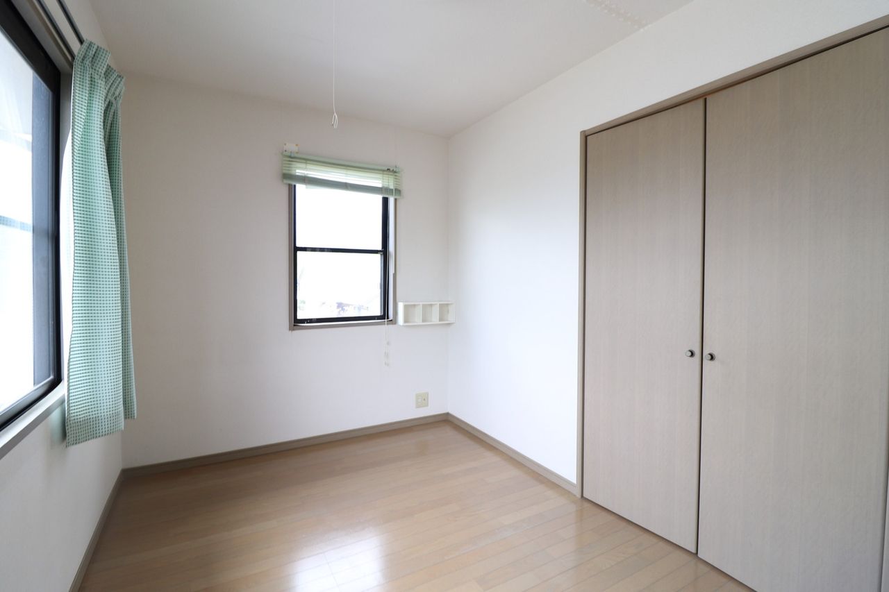 2F