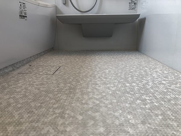 ほっカラリ床