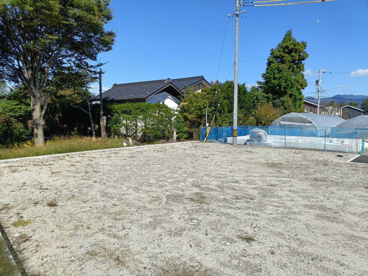 敷地西南側より