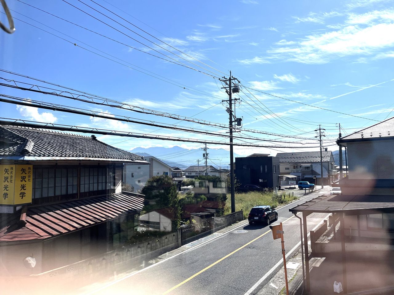 部屋から八ヶ岳を望む