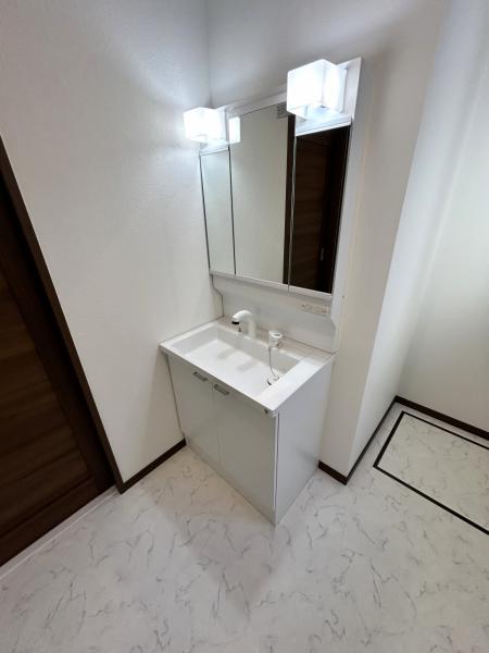 洗面化粧台新品