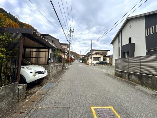 前面道路道幅6m
