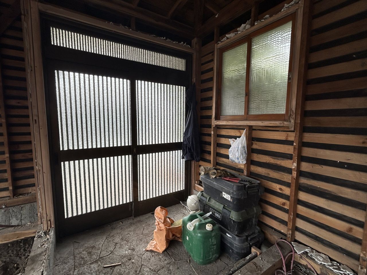 リフォーム中・玄関