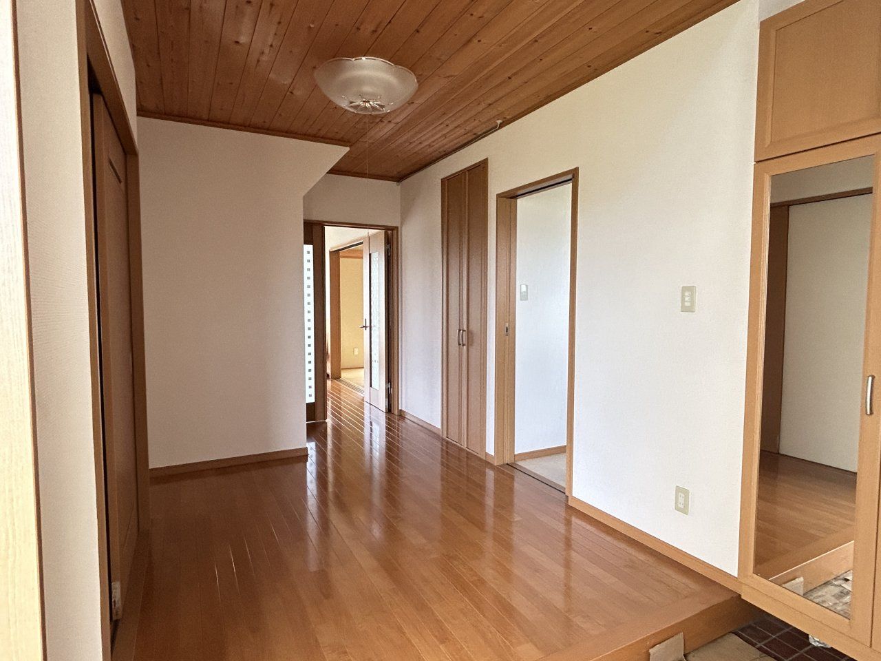広い廊下